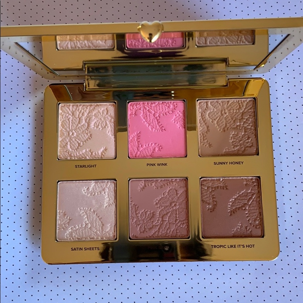 Too Faced Natural face palette